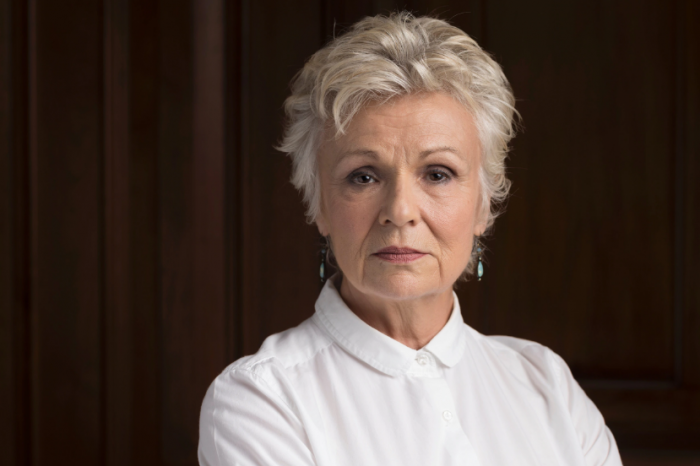 Star Of Harry Potter Movies Julie Walters Reveals Shock Of Stage-3 Bowel Cancer Diagnosis