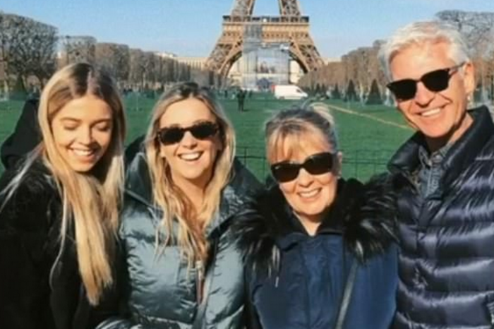 Just Weeks After His Gay Revelation Phillip Schofield Jets to Paris With Wife Stephanie And Their Daughters