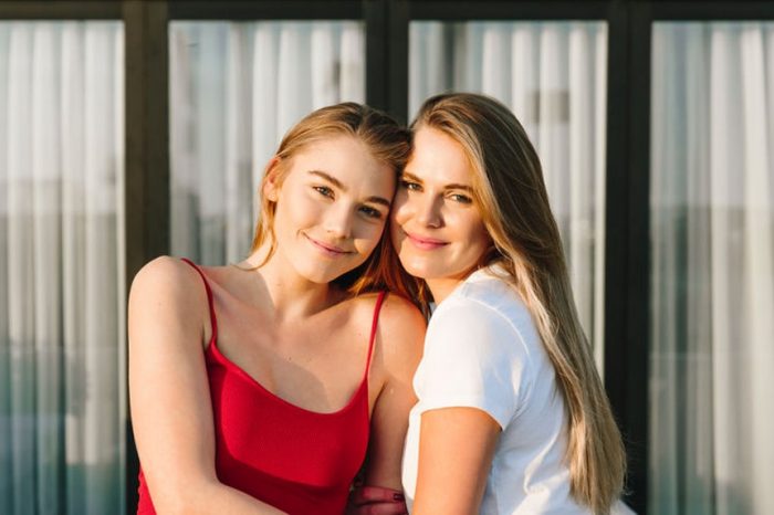 Science Claims: Having Sisters Can Make You Become a Better Person