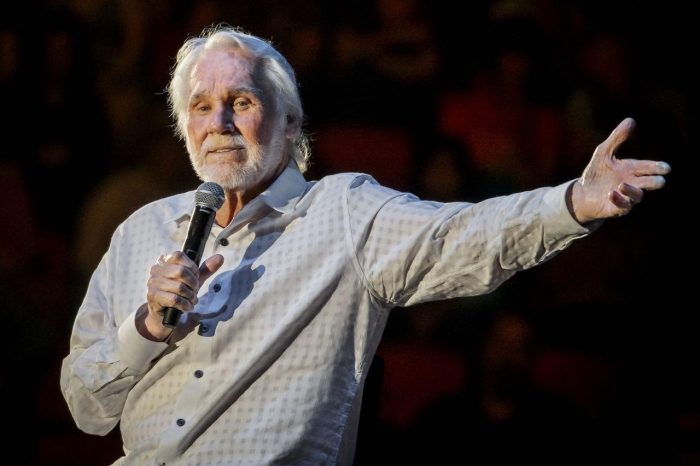 Country Music Icon Kenny Rogers Dies Of Natural Causes Aged 81
