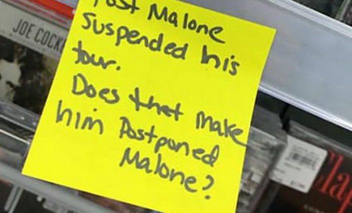 Woman Sticks Funny Notes On Random Objects In Walmart So People Can Have An Unexpected Smile