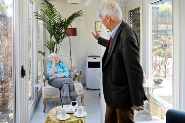 Dutch Elderly Home Builds Glass-Sided Cabin For Safe Coronavirus Visits
