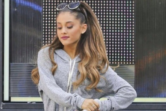 Brandy Melville Fashion Brand Worn By Pop Star Ariana Grande Is At centre Of Racism Storm
