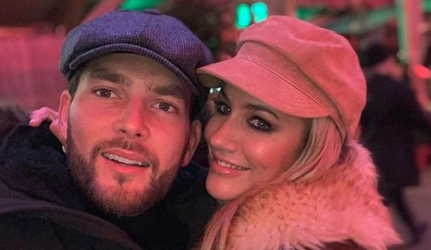Caroline Flack 'Gave Lewis Burton £25K To Help Pay Off His Debts' Just Like Lottie Tomlinson Who Has Handed The Model £22K Leaving Family 'Worried'